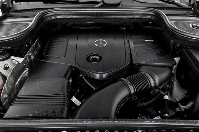 Photo of 2025 Polar White Mercedes-Benz GLE 450e