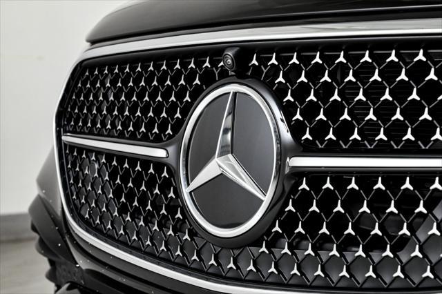 Photo of 2025 Black Mercedes-Benz E-Class