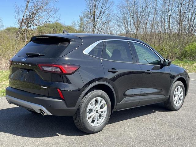 Photo of 2024 Agate Black Metallic Ford Escape