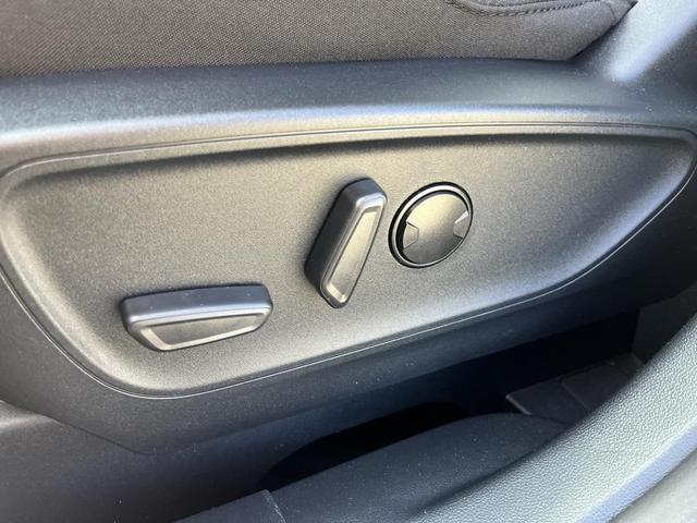 Photo of 2024 Agate Black Metallic Ford Escape