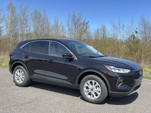 Photo of 2024 Agate Black Metallic Ford Escape