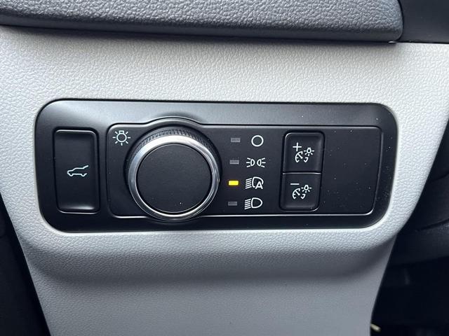 Photo of 2024 Agate Black Metallic Ford Escape
