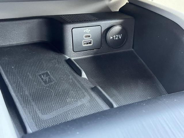 Photo of 2024 Agate Black Metallic Ford Escape