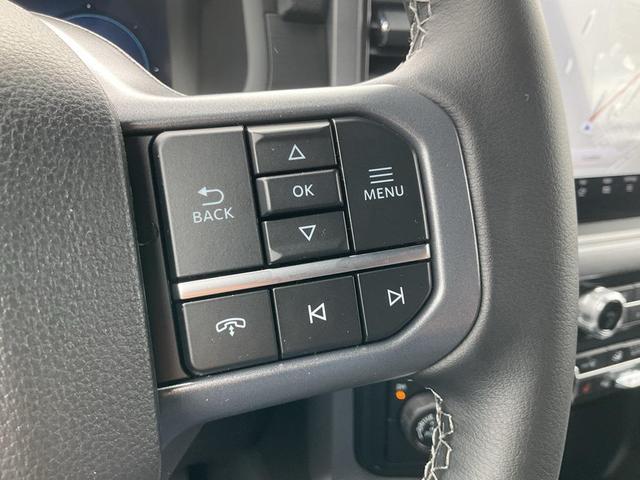 Photo of 2025 Space White Metallic Ford F-150
