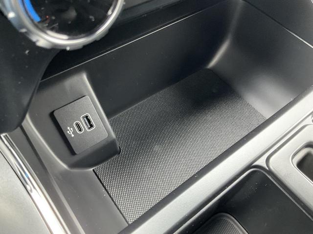 Photo of 2025 Space White Metallic Ford F-150