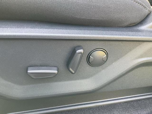 Photo of 2025 Oxford White Ford F-150