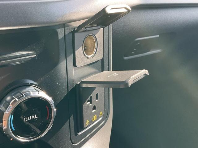 Photo of 2025 Oxford White Ford F-150