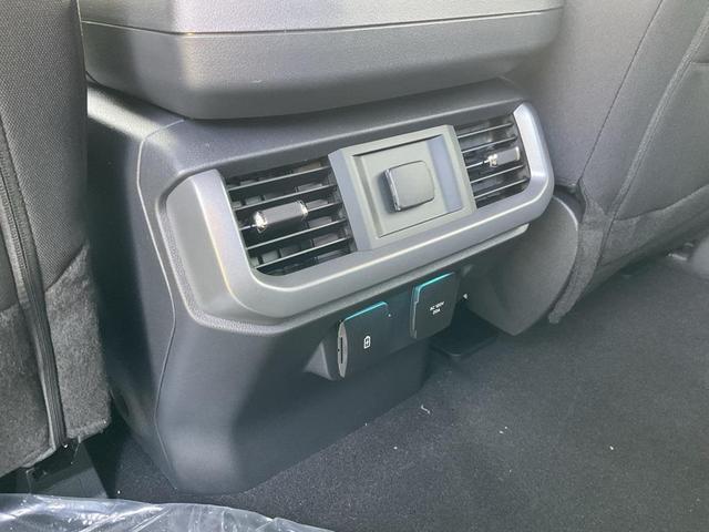 Photo of 2025 Oxford White Ford F-150
