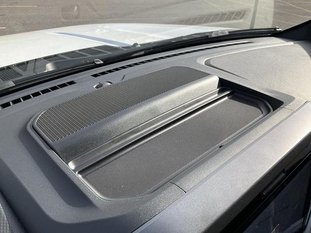 Photo of 2025 Oxford White Ford F-150