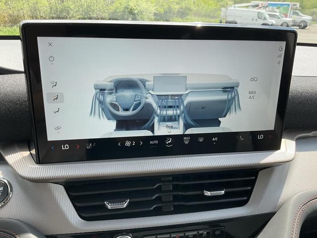 Photo of 2025 Star White Metallic Tri-Coat Ford Explorer
