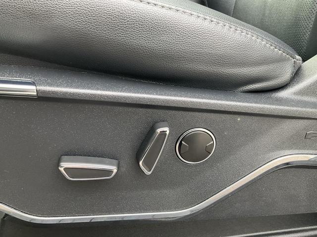 Photo of 2023 Oxford White Ford F-150