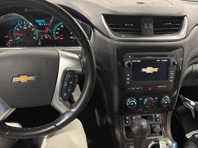 Photo of 2017 Silver Ice Metallic Chevrolet Traverse