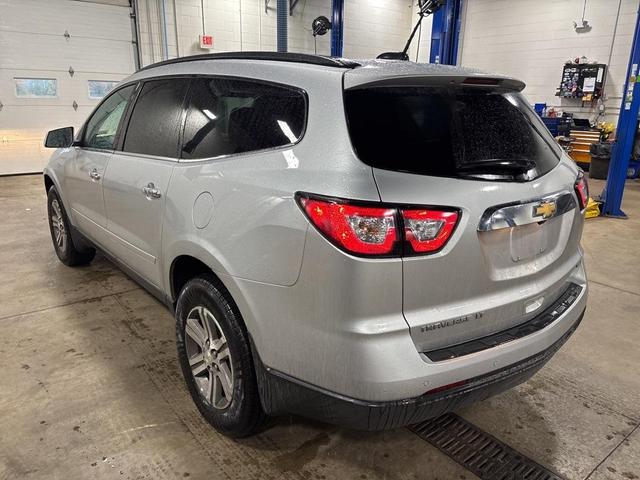 Photo of 2017 Silver Ice Metallic Chevrolet Traverse
