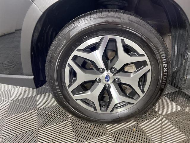 Photo of 2024 Crystal Black Silica Subaru Forester