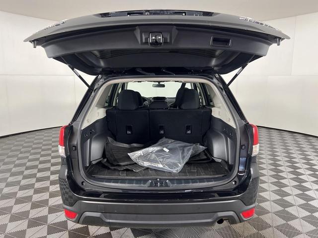 Photo of 2024 Crystal Black Silica Subaru Forester