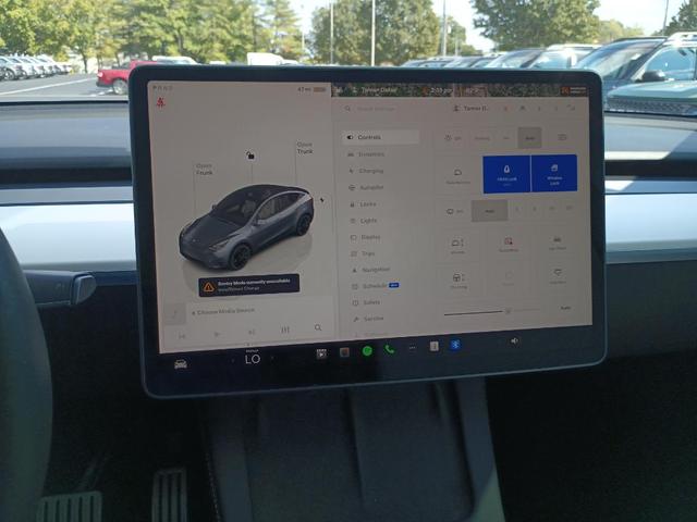 Photo of 2022 Gray Tesla Model Y