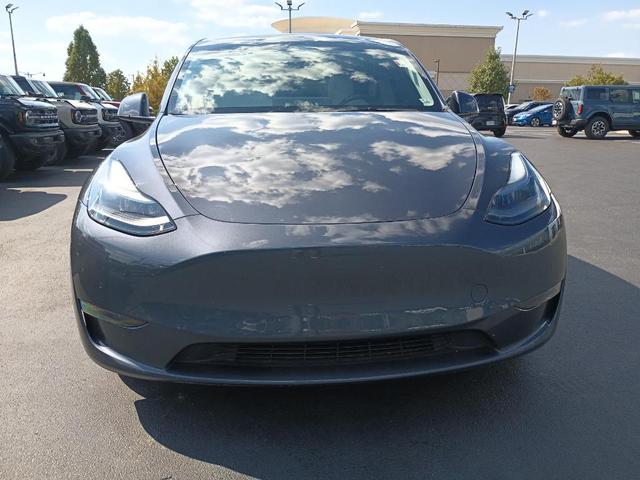 Photo of 2022 Gray Tesla Model Y