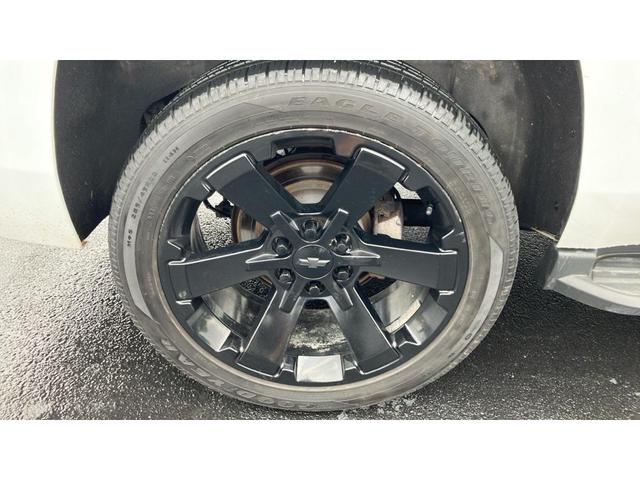 Photo of 2016 Summit White Chevrolet Tahoe