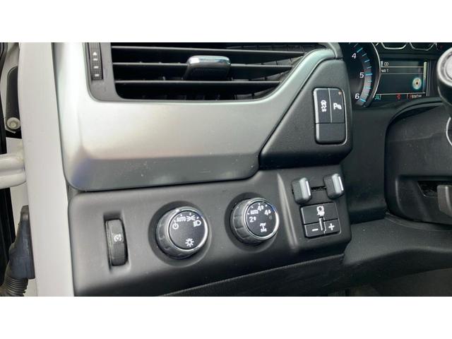 Photo of 2016 Summit White Chevrolet Tahoe