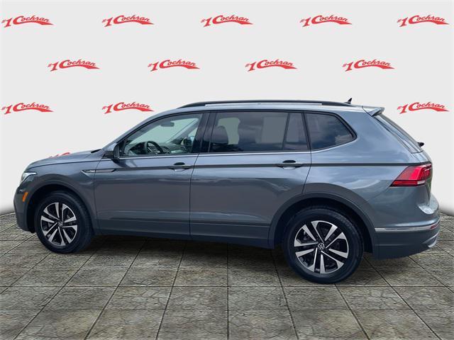 Photo of 2024 Platinum Gray Metallic Volkswagen Tiguan