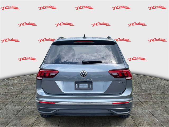 Photo of 2024 Platinum Gray Metallic Volkswagen Tiguan