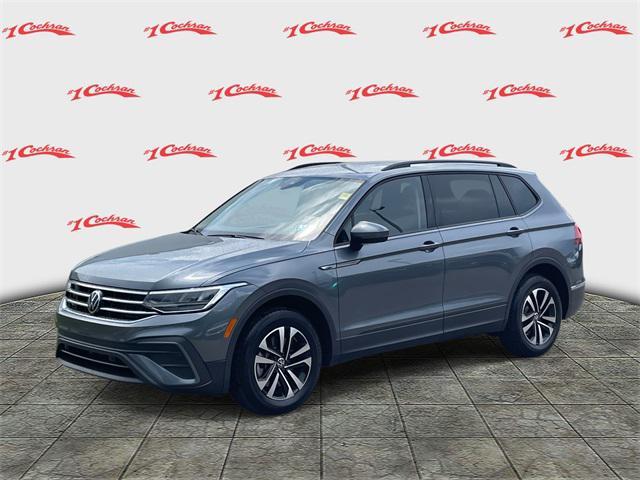 Photo of 2024 Platinum Gray Metallic Volkswagen Tiguan