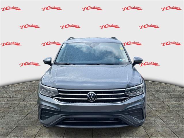 Photo of 2024 Platinum Gray Metallic Volkswagen Tiguan