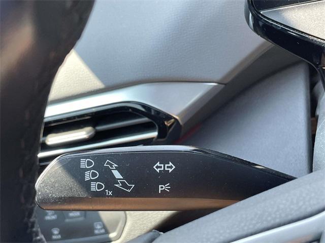 Photo of 2021 Blue Metallic Volkswagen ID.4