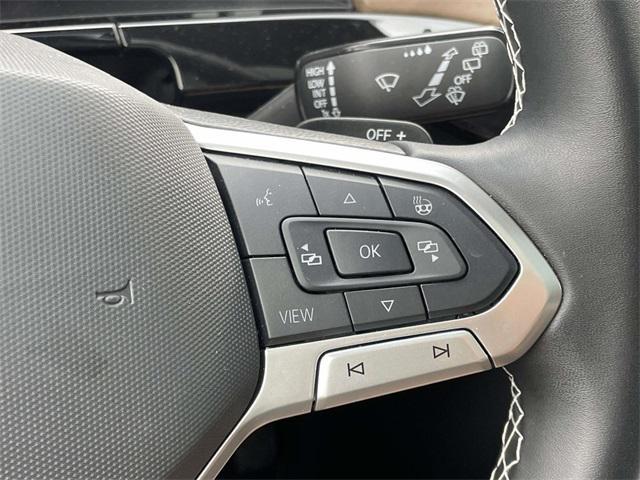 Photo of 2025 Mountain Lake Blue Metallic Volkswagen Atlas