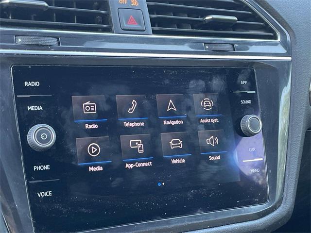 Photo of 2022 Platinum Gray Metallic Volkswagen Tiguan