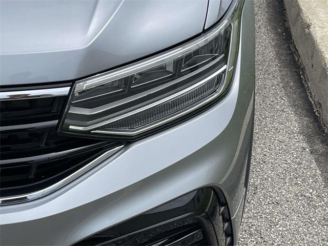 Photo of 2024 Pyrite Silver Metallic Volkswagen Tiguan