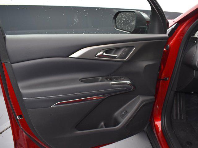 Photo of 2025 Radiant Red Tintcoat Chevrolet Traverse