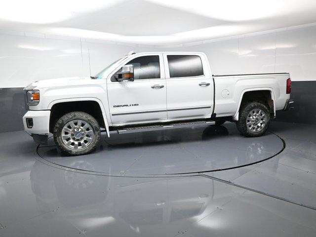 Photo of 2018 Summit White GMC Sierra 2500