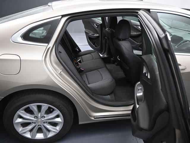 Photo of 2024 Mineral Gray Metallic Chevrolet Malibu