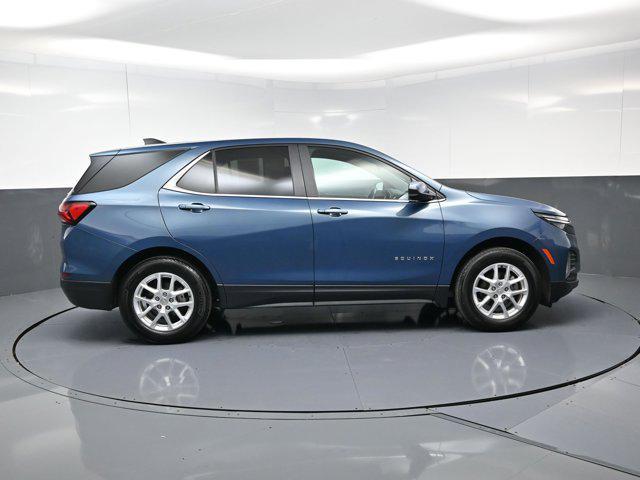 Photo of 2024 Lakeshore Blue Metallic Chevrolet Equinox