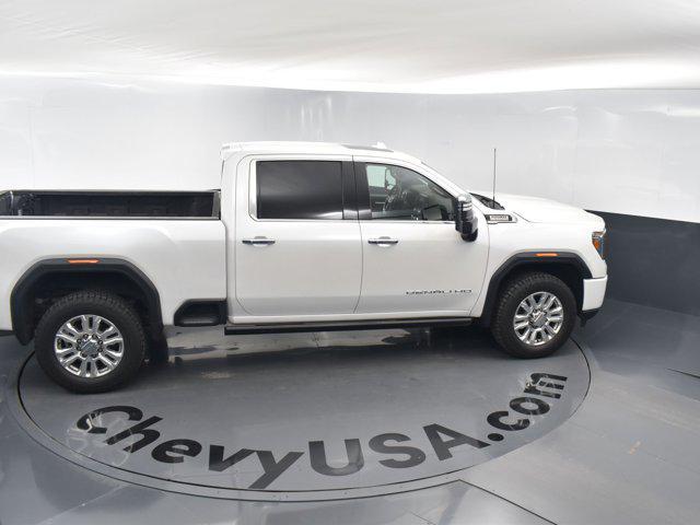 Photo of 2021 White Frost Tricoat GMC Sierra 2500