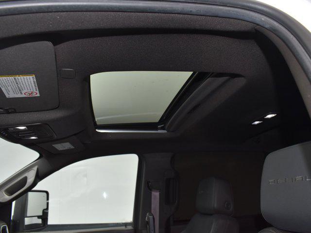 Photo of 2021 White Frost Tricoat GMC Sierra 2500