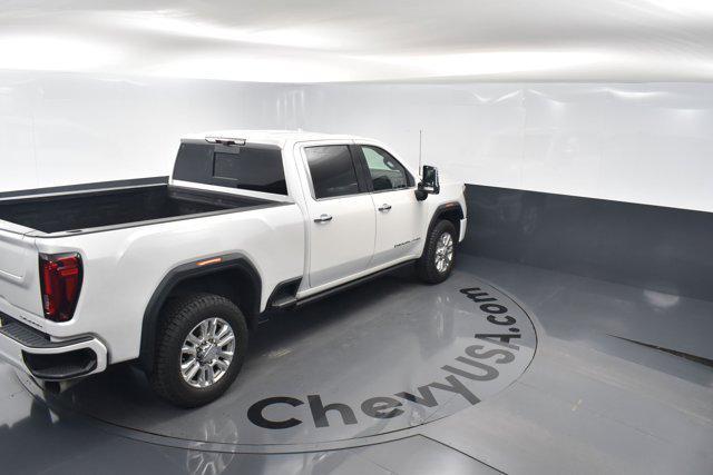 Photo of 2021 White Frost Tricoat GMC Sierra 2500