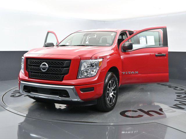 Photo of 2022 Red Alert Nissan Titan
