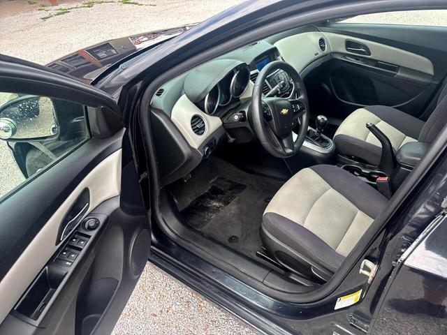 Photo of 2013 Charcoal Chevrolet Cruze