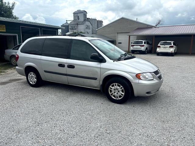 Photo of 2005 Silver Dodge Grand Caravan