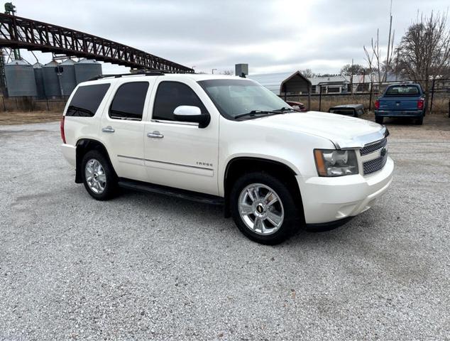 Photo of 2010 Pearl White Chevrolet Tahoe