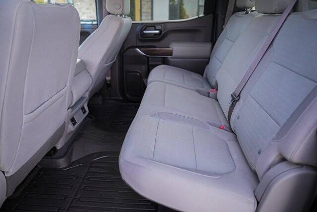 Photo of 2019 Silver Metallic GMC Sierra 1500