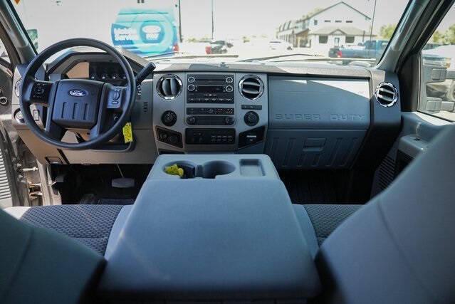 Photo of 2016 Gray Ford F-250