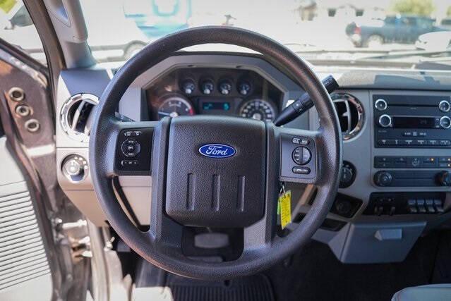 Photo of 2016 Gray Ford F-250