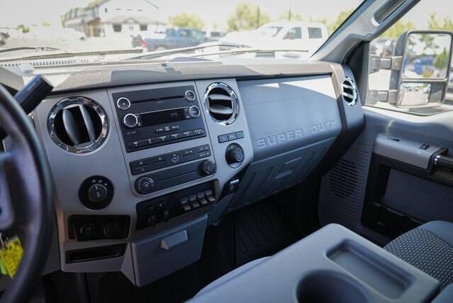 Photo of 2016 Gray Ford F-250