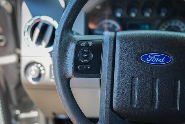 Photo of 2016 Gray Ford F-250