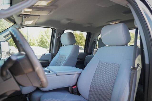 Photo of 2016 Gray Ford F-250
