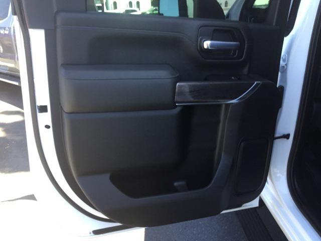Photo of 2023 Summit White Chevrolet Silverado 3500