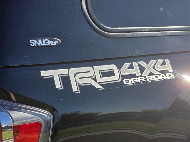 Photo of 2021 Midnight Black Metallic Toyota Tacoma